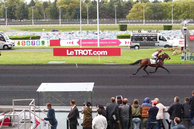 Photo d'arrivée de la course pmu PRIX ALFRED LEFEVRE à PARIS-VINCENNES le Dimanche 17 septembre 2017