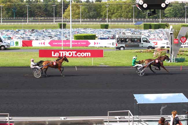 Photo d'arrivée de la course pmu PRIX DE L'ETOILE à PARIS-VINCENNES le Dimanche 17 septembre 2017