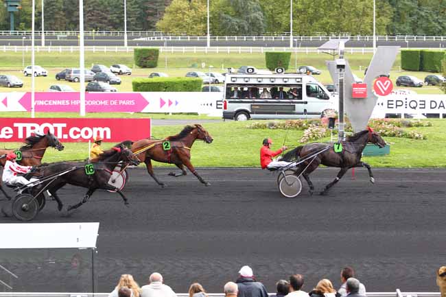 Photo d'arrivée de la course pmu PRIX DE DURTAL à PARIS-VINCENNES le Dimanche 17 septembre 2017