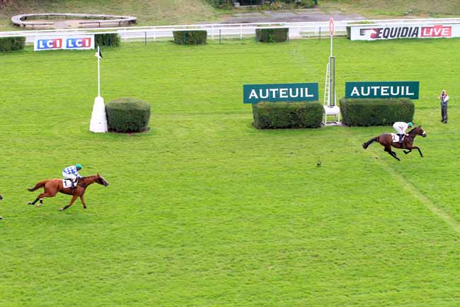 Photo d'arrivée de la course pmu PRIX XANTHOR à AUTEUIL le Mardi 19 septembre 2017
