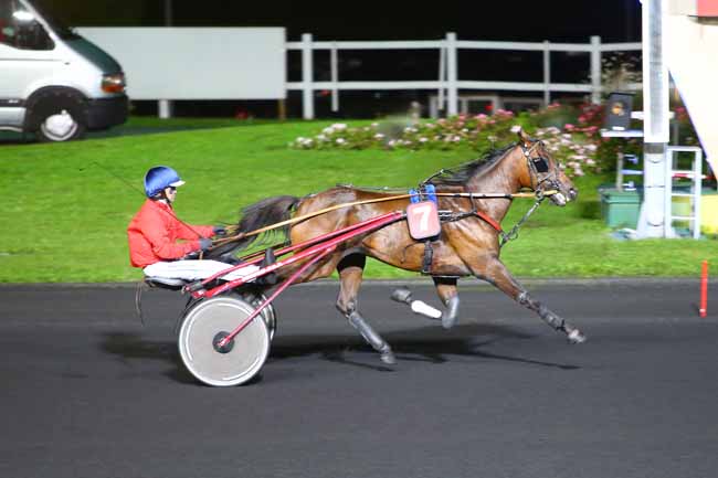 Photo d'arrivée de la course pmu PRIX CENTAURUS à PARIS-VINCENNES le Mardi 19 septembre 2017
