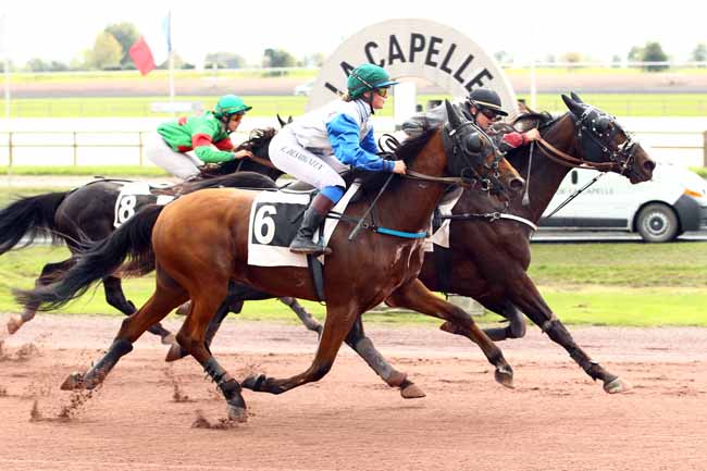 Photo d'arrivée de la course pmu PRIX ANTOINE DIEU à LA CAPELLE le Mercredi 20 septembre 2017