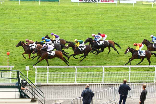 Photo d'arrivée de la course pmu PRIX D'AINCOURT à MAISONS-LAFFITTE le Lundi 25 septembre 2017