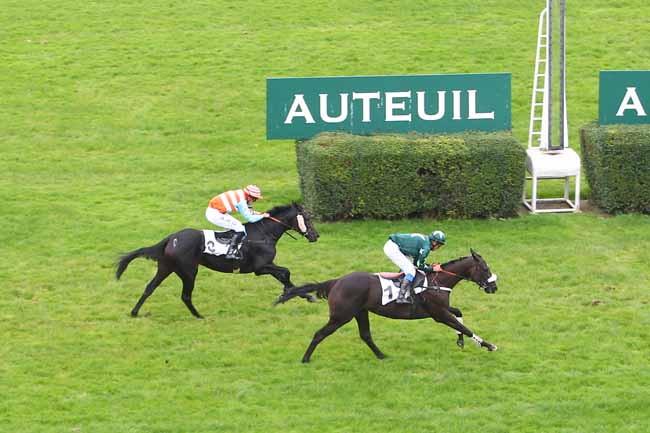 Photo d'arrivée de la course pmu PRIX MAGICIENNE à AUTEUIL le Mercredi 27 septembre 2017