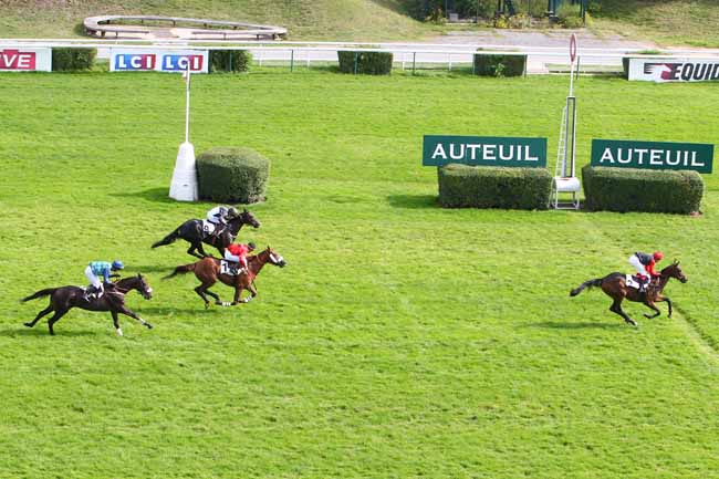 Photo d'arrivée de la course pmu PRIX JULIEN DECRION à AUTEUIL le Mercredi 27 septembre 2017
