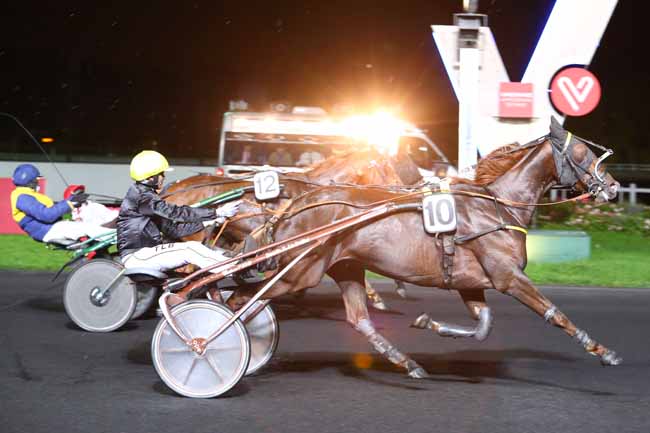 Photo d'arrivée de la course pmu PRIX ELLA (GR B) à PARIS-VINCENNES le Vendredi 29 septembre 2017