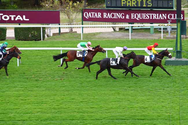 Photo d'arrivée de la course pmu PRIX DES HALLES à SAINT-CLOUD le Vendredi 29 septembre 2017