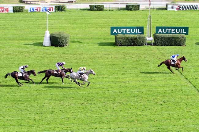 Photo d'arrivée de la course pmu PRIX DE SALERS à AUTEUIL le Mardi 3 octobre 2017