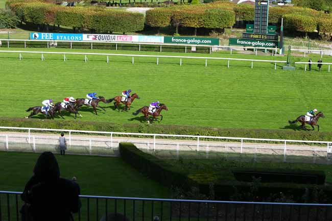 Photo d'arrivée de la course pmu PRIX THOMAS BRYON à SAINT-CLOUD le Mercredi 4 octobre 2017