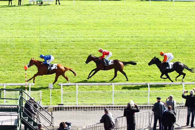 Photo d'arrivée de la course pmu PRIX COARAZE à MAISONS-LAFFITTE le Vendredi 6 octobre 2017