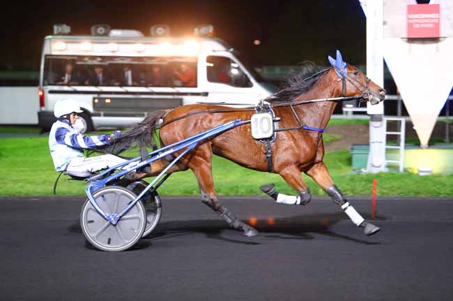 Photo d'arrivée de la course pmu PRIX ALUDRA à PARIS-VINCENNES le Vendredi 20 octobre 2017