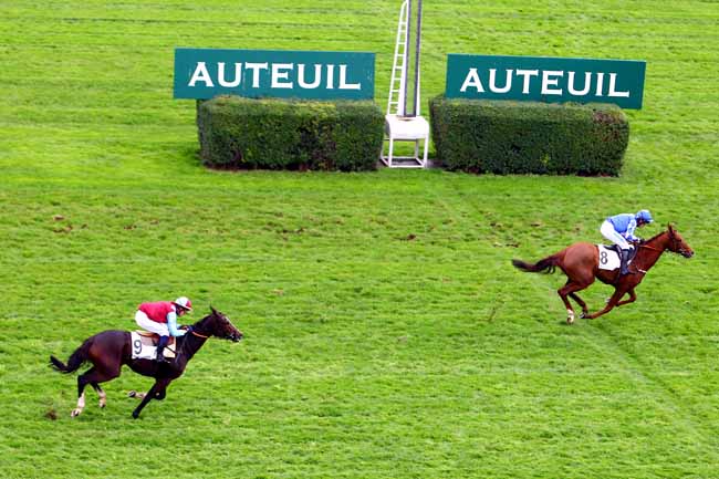Photo d'arrivée de la course pmu PRIX DES PYRENEES à AUTEUIL le Mardi 24 octobre 2017