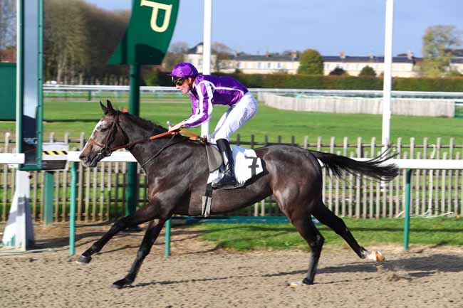 Photo d'arrivée de la course pmu PRIX DE LACHAPELLE-SAINT-PIERRE à CHANTILLY le Lundi 30 octobre 2017