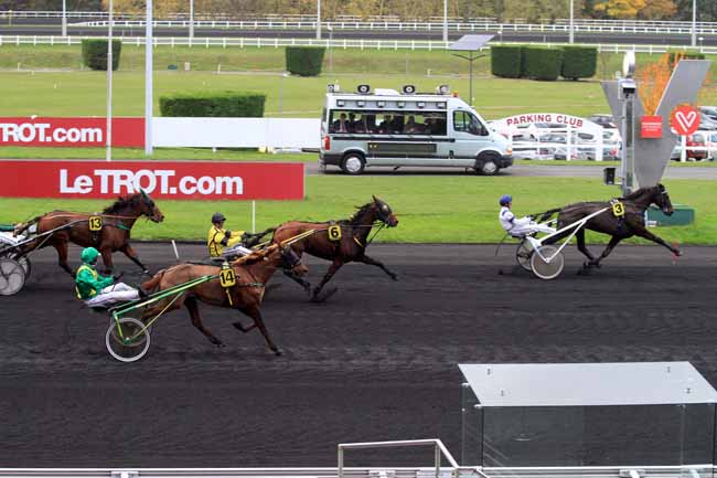 Photo d'arrivée de la course pmu PRIX ATLANTIC à PARIS-VINCENNES le Lundi 13 novembre 2017