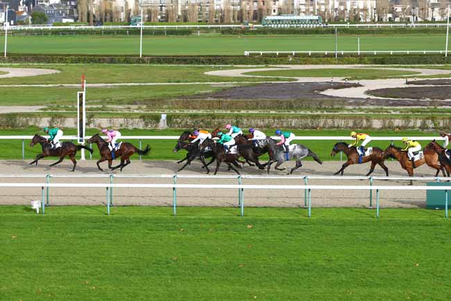 Photo d'arrivée de la course pmu PRIX DE L'EPRONNIERE à DEAUVILLE le Mercredi 29 novembre 2017
