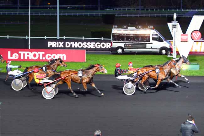 Photo d'arrivée de la course pmu PRIX D'HOSSEGOR à PARIS-VINCENNES le Lundi 4 décembre 2017
