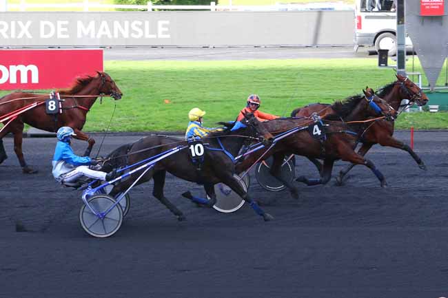 Photo d'arrivée de la course pmu PRIX DE MANSLE à PARIS-VINCENNES le Samedi 16 décembre 2017