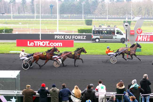 Photo d'arrivée de la course pmu PRIX DU FOREZ à PARIS-VINCENNES le Samedi 13 janvier 2018