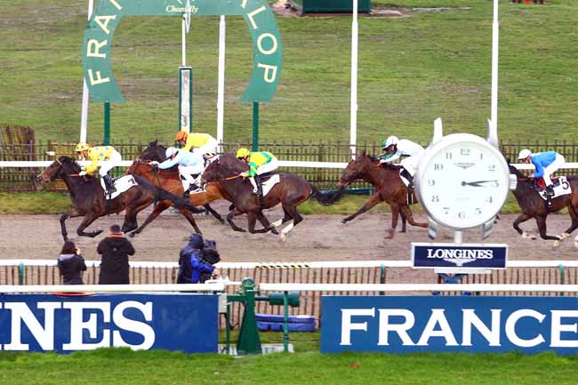 Photo d'arrivée de la course pmu PRIX DE CHASSELOUP à CHANTILLY le Lundi 15 janvier 2018