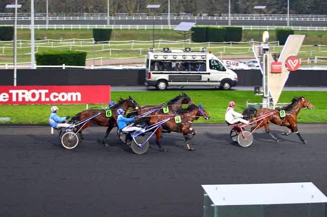 Photo d'arrivée de la course pmu PRIX DE PONT-AUDEMER à PARIS-VINCENNES le Mardi 23 janvier 2018