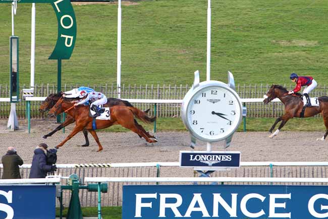 Photo d'arrivée de la course pmu PRIX ARTUS à CHANTILLY le Vendredi 26 janvier 2018