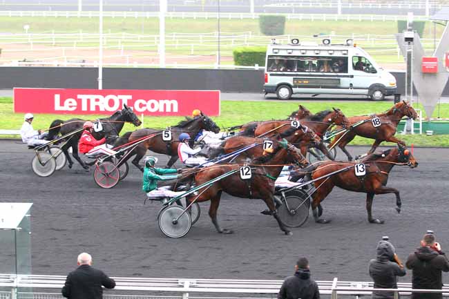 Photo d'arrivée de la course pmu PRIX DE VITTEL à PARIS-VINCENNES le Mardi 30 janvier 2018