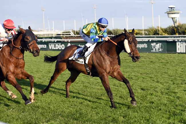 Photo d'arrivée de la course pmu PRIX DE SORMIOU à CAGNES-SUR-MER le Mercredi 31 janvier 2018