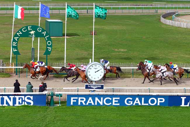 Photo d'arrivée de la course pmu PRIX DE L'ALLEE DE LA PETITE HAIE à CHANTILLY le Jeudi 1 février 2018
