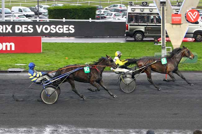 Photo d'arrivée de la course pmu PRIX DES VOSGES à PARIS-VINCENNES le Dimanche 11 février 2018