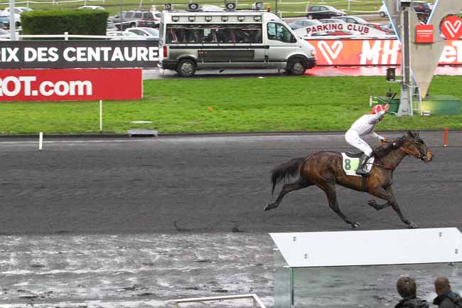 Photo d'arrivée de la course pmu PRIX DES CENTAURES à PARIS-VINCENNES le Dimanche 11 février 2018