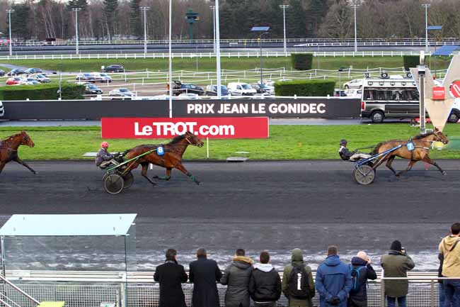 Photo d'arrivée de la course pmu PRIX JEAN LE GONIDEC à PARIS-VINCENNES le Dimanche 11 février 2018