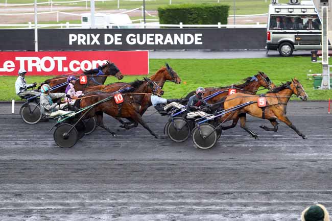 Photo d'arrivée de la course pmu PRIX DE GUERANDE à PARIS-VINCENNES le Jeudi 15 février 2018