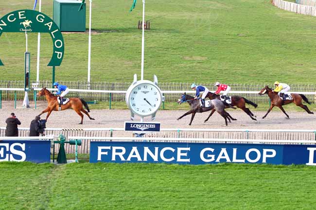 Photo d'arrivée de la course pmu PRIX DE LA CROIX VAILLANT à CHANTILLY le Vendredi 16 février 2018