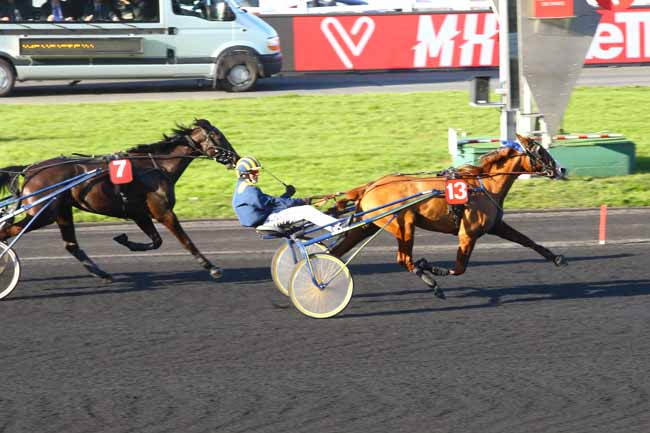 Photo d'arrivée de la course pmu CRITERIUM DES JEUNES - PRIX COMTE PIERRE DE MONTESSON à PARIS-VINCENNES le Dimanche 18 février 2018