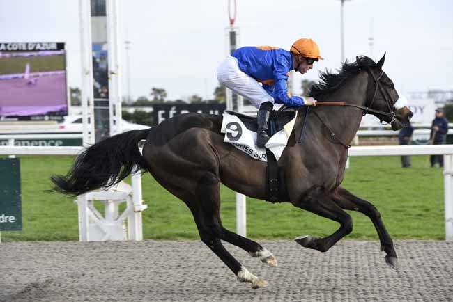 Photo d'arrivée de la course pmu PRIX DE FONTVIEILLE à CAGNES-SUR-MER le Mercredi 21 février 2018