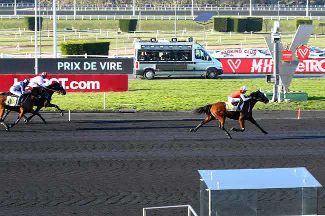 Photo d'arrivée de la course pmu PRIX DE VIRE à PARIS-VINCENNES le Jeudi 22 février 2018