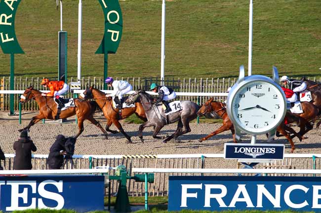 Photo d'arrivée de la course pmu PRIX DE LA FONTAINE SAINT-GERVAIS à CHANTILLY le Jeudi 22 février 2018