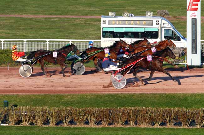Photo d'arrivée de la course pmu PRIX DE L'AUTHIE à ENGHIEN le Vendredi 23 février 2018