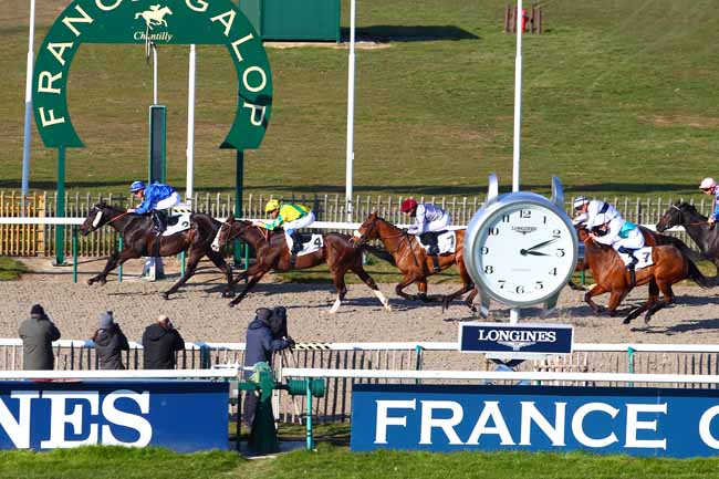 Photo d'arrivée de la course pmu PRIX DU COEUR DES PRINCES à CHANTILLY le Vendredi 23 février 2018