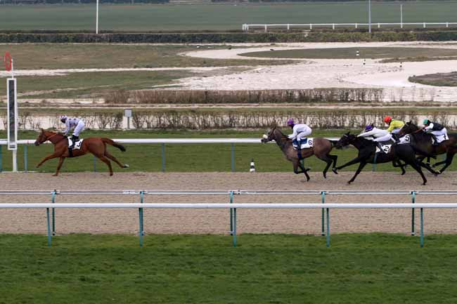 Photo d'arrivée de la course pmu PRIX DU VAUDREUIL à DEAUVILLE le Jeudi 1 mars 2018