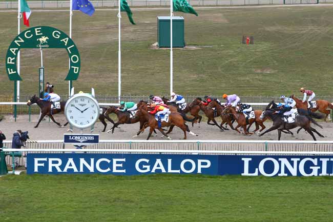 Photo d'arrivée de la course pmu PRIX DU PAYS DE FRANCE à CHANTILLY le Mardi 6 mars 2018