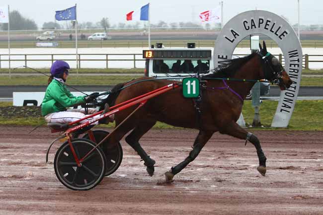 Photo d'arrivée de la course pmu PRIX DE L'UNAT à LA CAPELLE le Mercredi 7 mars 2018
