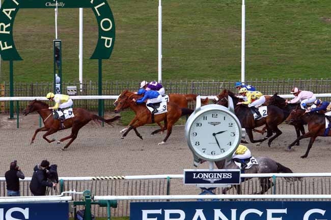 Photo d'arrivée de la course pmu PRIX MONTENICA à CHANTILLY le Jeudi 15 mars 2018