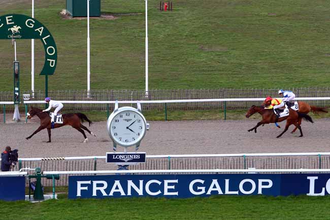 Photo d'arrivée de la course pmu PRIX DU CHENE POUILLEUX à CHANTILLY le Jeudi 15 mars 2018
