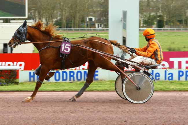 Photo d'arrivée de la course pmu PRIX DE SAINT-WANDRILLE à CAEN le Vendredi 16 mars 2018