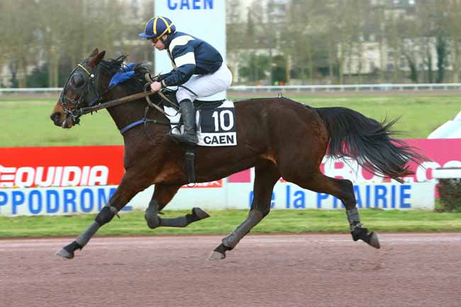 Photo d'arrivée de la course pmu PRIX DE PUCHAY à CAEN le Vendredi 16 mars 2018