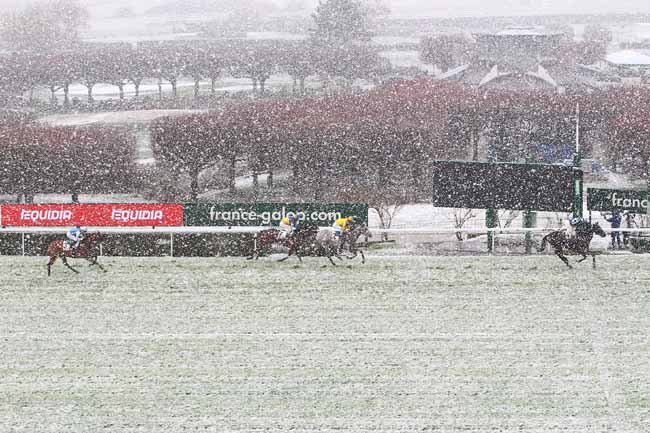 Photo d'arrivée de la course pmu PRIX EXBURY à SAINT-CLOUD le Samedi 17 mars 2018