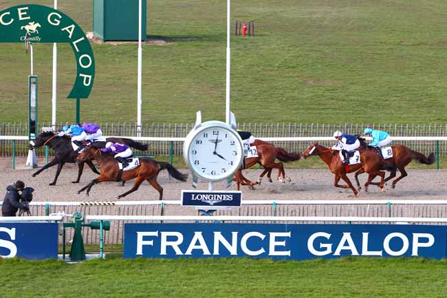 Photo d'arrivée de la course pmu PRIX DU POTEAU NIBERT à CHANTILLY le Mardi 20 mars 2018