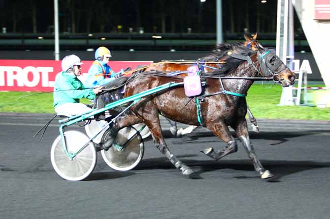 Photo d'arrivée de la course pmu PRIX LUTETIA à PARIS-VINCENNES le Mardi 20 mars 2018