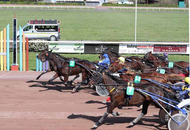 Photo d'arrivée de la course pmu GRAND PRIX BARON D'ARDEUIL AOC BUZET à BEAUMONT-DE-LOMAGNE le Mercredi 21 mars 2018